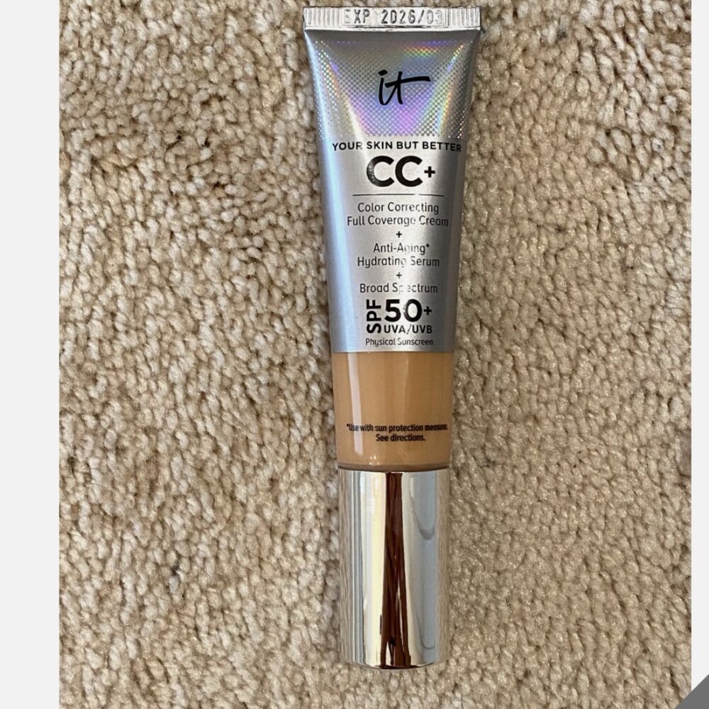 IT Cosmetics CC+ Cream Full Coverage Foundation with SPF 50+ | Light Medium
